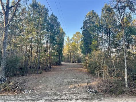 Browse Saucier, Mississippi timberland properties for sale on 