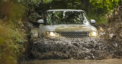 Land rover asheville. Discover the best auto incentives in Asheville at our Range Rover dealership! Stop by Land Rover Asheville to find your luxury SUV today! 