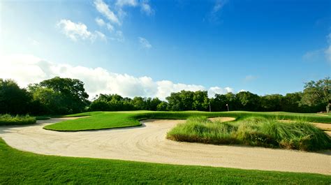 Landa park golf. Landa Park is a New Braunfels icon, featuring the over 50 acres of parkland, including the headwaters of the Comal Springs, a miniature train, paddle boats, miniature golf, playscapes, and the Panther Canyon hiking trail. 