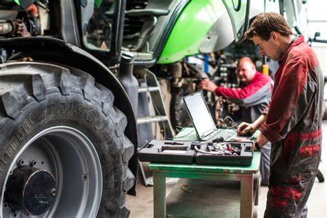 Landbouwmachine onderhoud uitbesteden