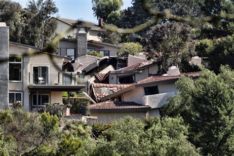 Landslide tears apart luxury homes on Southern California’s Palos Verdes Peninsula