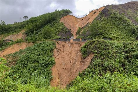 Landslides and roads - recent examples - The Landslide Blog