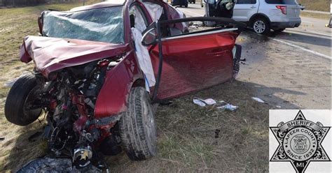 Lapeer car crash.  Nick&rsquo;s restaurant parking lot.  - A crash in North ...