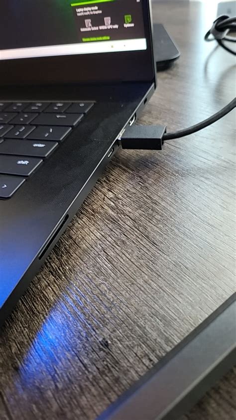 Laptop display not working but external monitor works reddit.  Find ticke...