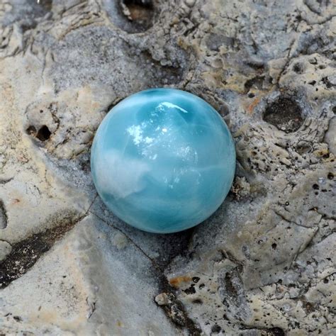 Laramar - Larimar is a calming gem that relieves tension and benefits the entire body organically. It can assist women in managing stomach cramps throughout the third trimester of pregnancy, combat excruciating pain after delivery, and prevent postpartum depression. Physically, Larimar is undeniably helpful.