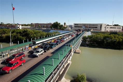 Laredo Bridges Border Crossing Wait Times & FAQ