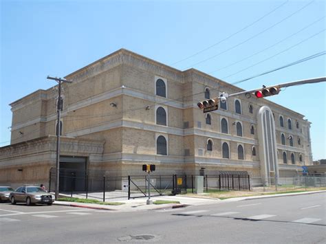 Laredo county jail. The reputed leader of the Melendez drug trafficking organization from south Laredo has been ordered to federal prison for life. A federal jury convicted Adan "12" Melendez, 40, in June 2015 on 20 ... 