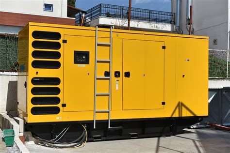 Large Generators Get a Commercial & Industrial Generators …