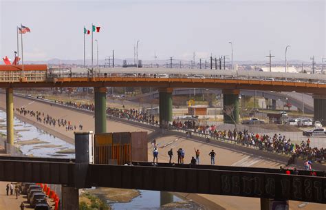 Large group in Mexico attempted mass entry into US at El Paso, Texas, border crossing, officials say
