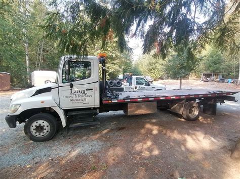 Larsen Towing & Recovery