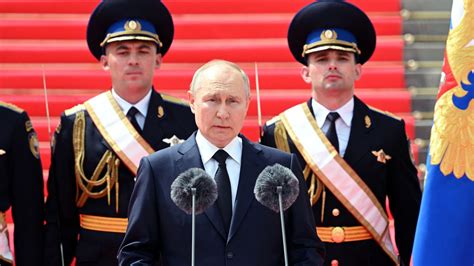 Las 5 cosas que debes saber este 28 de junio: Putin lucha por reafirmar su control