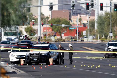 Las Vegas Metro Police investigators and crime scene analysts …