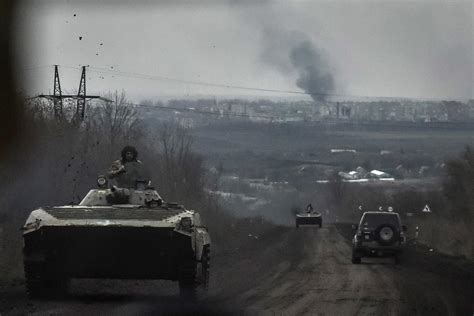 Las primeras fases de la contraofensiva de Ucrania “no cumplen las expectativas en ningún frente”, dicen funcionarios occidentales a CNN