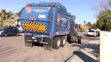 Las vegas trash pickup. tag. Garbage service is provided by Waste Control, Inc. Customers can opt for a 32 gallon, 60 gallon or 90 gallon cart. their mailing address is P.O. Box 148, Kelso, WA 98626 and their phone number is 360.225.7808. 