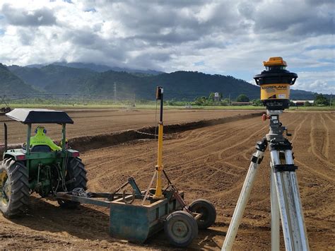 Laser land. First, laser land levelin g increased water and nutrie nt-us e efficie ncy (Pal et a l ., 2003; Jat et al ., 20 06) and reduced the detriment of soil salin ization to wheat booting 