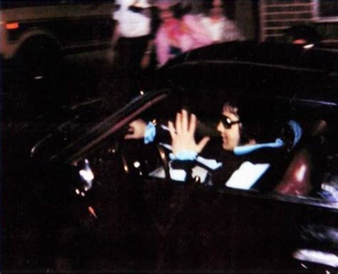 The last known picture of Elvis Presley, leaving Gracelan