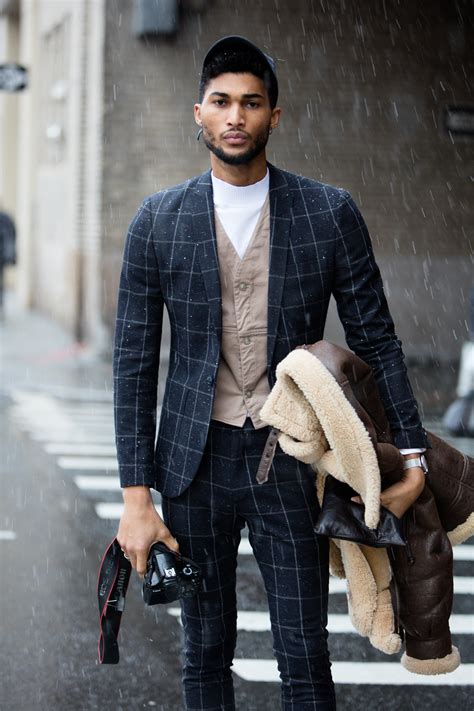 Latest man clothing style. Mar 7, 2024 · 10 Top Emerging Street Style Trends in 2019. European fashion weeks have inundated the world with the most influential fashion. Check out the emerging street style trends for 2019!.. The lastest women's street style fashion trends from Paris, Milan, New York, London and Pitti Uomo fashion weeks. 