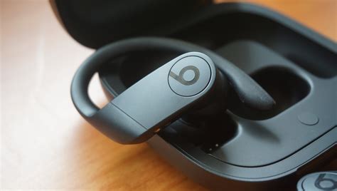 On May 2, local time, Apple released a firmware update for its sub-brand Beats wireless earphones Powerbeats Pro and Beats Fit Pro. The point of this article that can be understood in 3 lines 1. Apple released a firmware update for its Beats wireless earbuds on the 2nd. 2. The version of both models has been updated from “5B55” to …. 