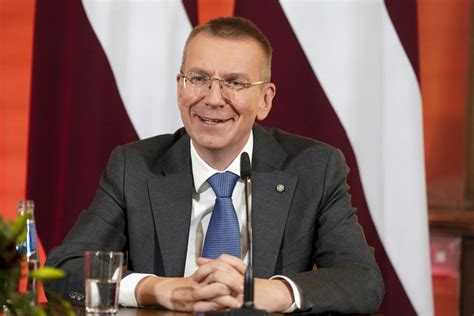 Latvia’s foreign minister, an ardent backer of Ukraine, is sworn in as the new president