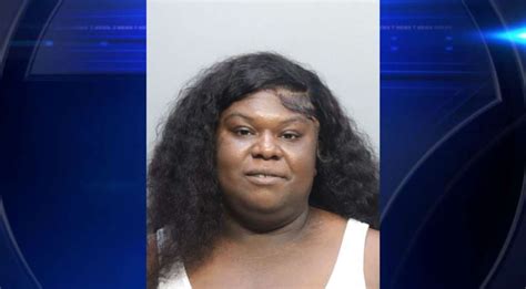 Lauderhill woman arrested for armed robbery and battery after altercation at Miami laundromat