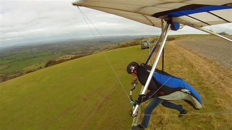 Launching in High Winds in Hang Gliding - YouTube