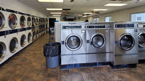 Texas, US. Description: This laundromat stands 