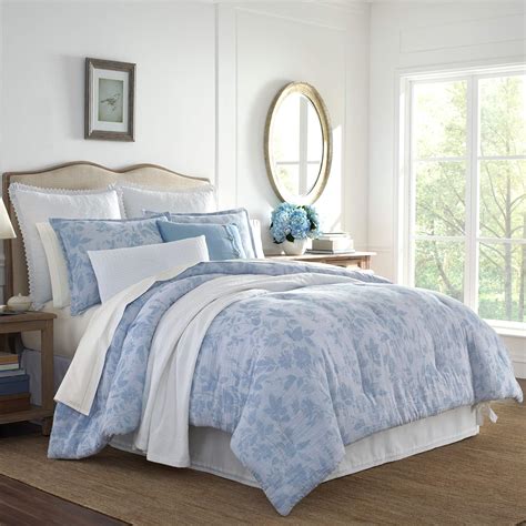 Laura ashley comforter twin. Featuring one of Laura Ashley's classic floral designs in light blue on white ground, this stunning set will brighten up your home. The comforter features ... 