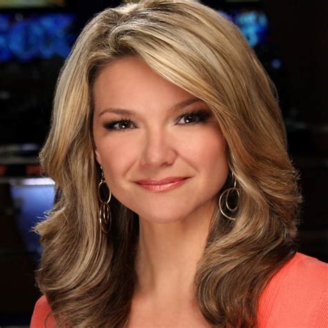 Laura Moody is a popular American journalist currently working for Fox News in the United States of America. She came into fame after having an association with Fox 13 channel, and she hosts the show called ‘the face of Good Day Tampa Bay’ alongside with anchor Russell Rhodes. Laura Moody.. 
