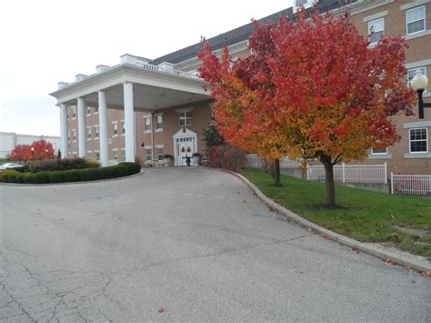 Laurelwood Senior Living - Dayton (Reviews, Cost & Pricing)