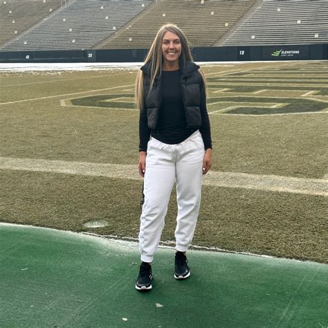Lauren Askevold is an assistant athletic trainer a