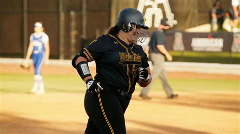 Lauren mills softball. Things To Know About Lauren mills softball. 