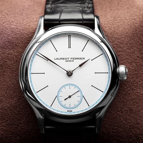 Laurent ferrier. Feb 3, 2022 · The Maison’s second automatic calendar movement, the LF 270.01 calibre, is the result of an exclusive LAURENT FERRIER development. As a subtle blend of a tribute to the micro-rotor with natural escapement and a more assertive and sporty style, this movement is entirely designed, decorated, assembled and adjusted in the LAURENT FERRIER workshops. 