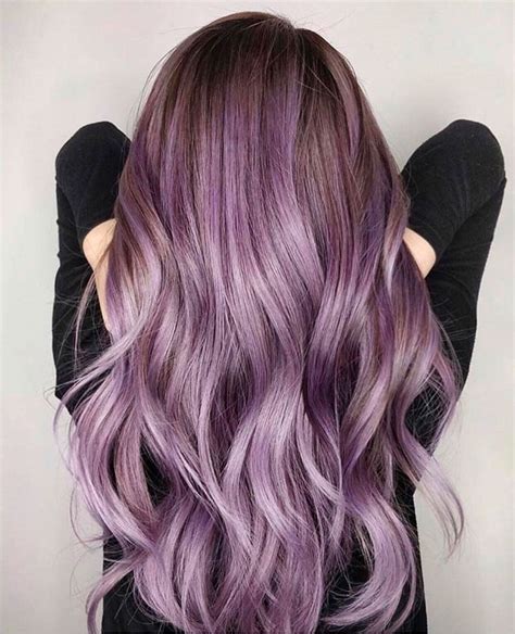 Lavender hair. Purple & Pastel: 10 Photos Of Lavender Hair We're Lusting Over. Something strange happens as the weather gets warmer and the days stretch longer. We start to feel an itch for the new and the unexpected in our lives. Shopping sprees, evenings out with friends you haven’t seen in a while—all that is a natural part of the summertime. 