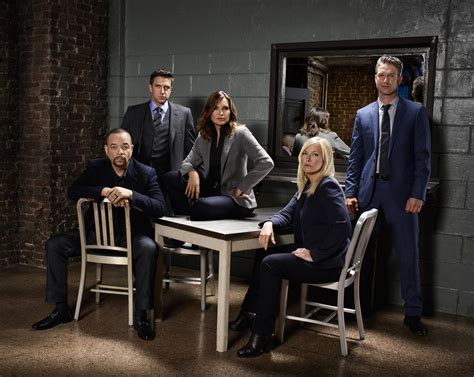 Law and order svu season 19 episode 5 full cast. Law & Order: Special Victims Unit. (season 10) The tenth season of the police procedural/legal drama, Law & Order: Special Victims Unit premiered September 23, 2008, and ended June 2, 2009, on NBC. It was the last season of the show to occupy the Tuesday 10pm/9c timeslot. 