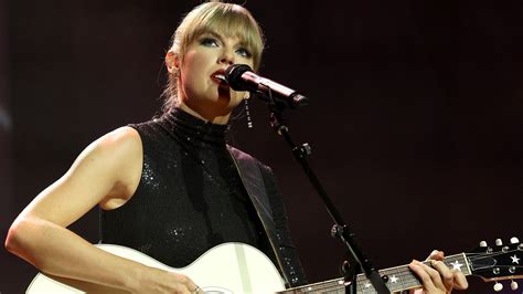 Lawmakers Criticize Ticketmaster After Taylor Swift Presale Snags