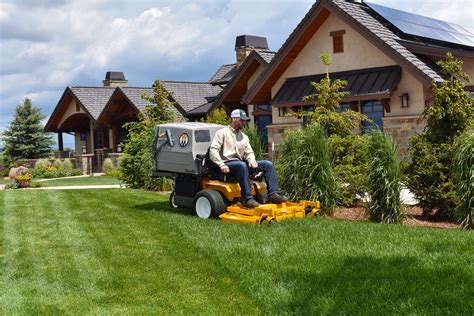 Lawn Mowing, Campbell River GreenLawn Services