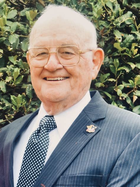 Lawrence Kenneth 