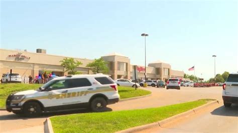 Lawyers: Bystander in Hy-Vee shooting has grounds for civil suit