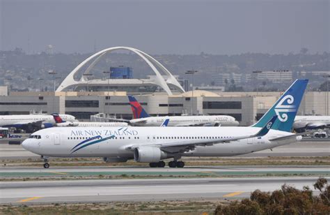 Cheap Flights from Auckland to Los Angeles (AKL-LAX) Prices were available within the past 7 days and start at $357 for one-way flights and $682 for round trip, for the period specified. Prices and availability are subject to change. Additional terms apply. Book one-way or return flights from Auckland to Los Angeles with no change fee on .... 