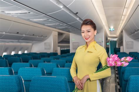 3 days ago · Vietnam Airlines achieved a significant milestone on 28 November 2021, as it became the sole airline in Vietnam authorized to provide affordable direct flights from the U.S. to Vietnam. The only direct flight from the U.S. to Vietnam provided by Vietnam Airlines is the flight from San Francisco to Ho Chi Minh City. . 