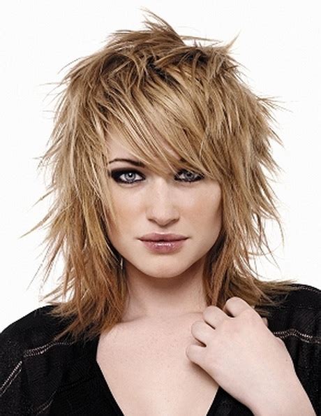 1. Baby Beehive. 2. Choppy Layers and Micro Fringe. 3. Updated Grunge. 4. Angled Choppy Layers. 5. Stick Straight Choppy Layers. Dove Style+Care Smooth …. 