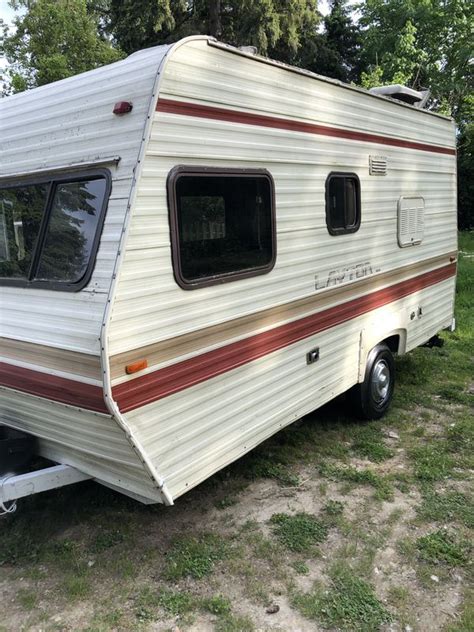 25'6''. Dry Weight. 5750 Lbs. Sleeps up to. 4/5. Explore 2565. Compare Models. Lance travel trailers are America's fastest growing rv trailers brand and repeat DSI award winner for quality offering 10 Travel Trailer floor plans..