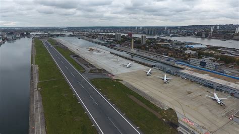Lcy. At LCY you can choose from a wide range of interesting and challenging job opportunities. The scope for developing your career is huge! Sign up for job alerts. London City Airport is one of the largest private sector employment sites in the London Borough of Newham. 