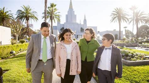 The The Gila Valley Arizona Temple serves members from 6 stakes headquartered in Eastern Arizona and Southwestern New Mexico: See a list of the stakes and districts belonging to the The Gila Valley Arizona Temple District of The Church of Jesus Christ of Latter-day Saints.. 