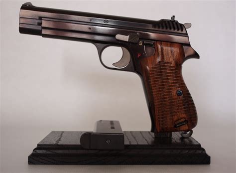 Le SIG P210, la "Rolls" des pistolets militaires - STCP