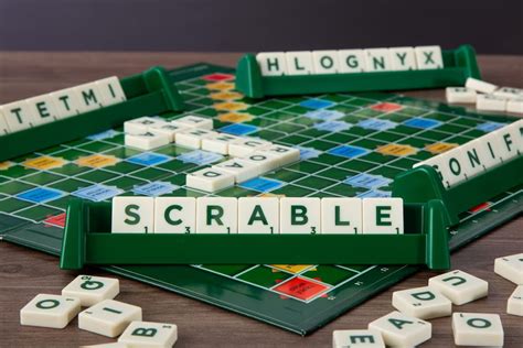 Le mot FOURMIS est valide au scrabble