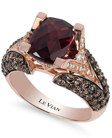 Le vian. 14K Vanilla Gold® Denim Ombré® 5/8 cts., White Sapphire 1/15 cts., Passion Ruby™ cts. Ring 