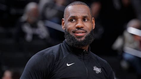 LeBron James named honorary starter for 24 Hours of Le Mans