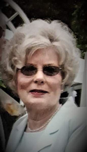 Visitation will be held on Wednesday, May 15, 2024, from 12 Noon - 1:00 PM at the Lea & Simmons Funeral Home. Becky was born on August 4, 1957, in Memphis, TN to Robert and Sylvia McCaleb Smith, Sr.