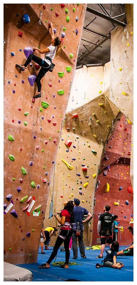 Lead climbing rules.  Here's everything you need to know.  According to IFSC rules, the wall can...